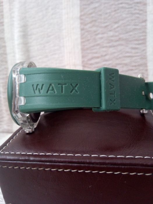 Ceas Watx nou (verde inchis)