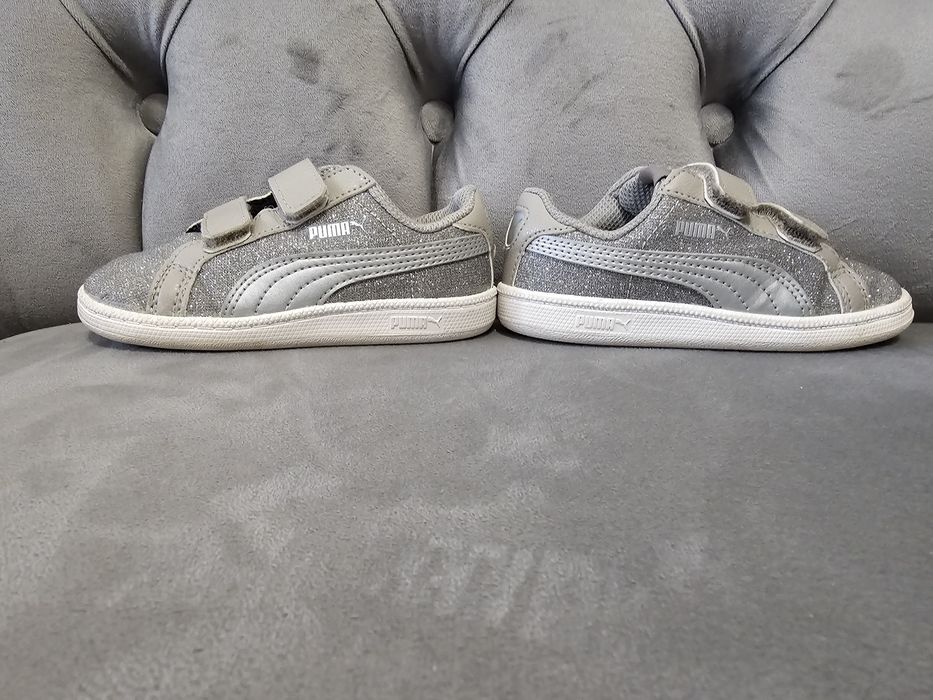 Adidasi spoert PUMA pentru copii fete marime nr. 24