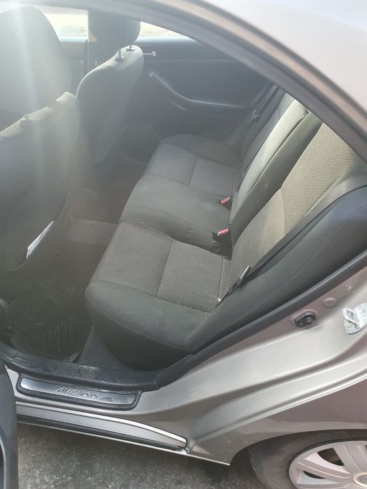 Toyota avensis benzină +gpl