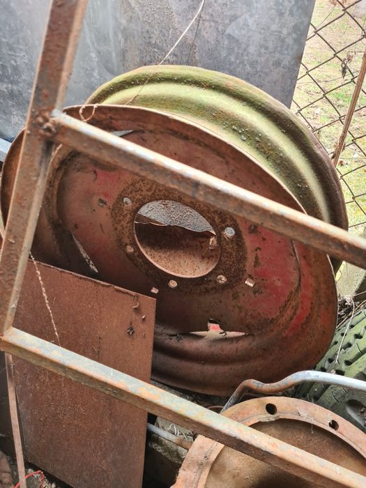 Vând  trompa  U 445  geanta fata... reductor   ...tiranți