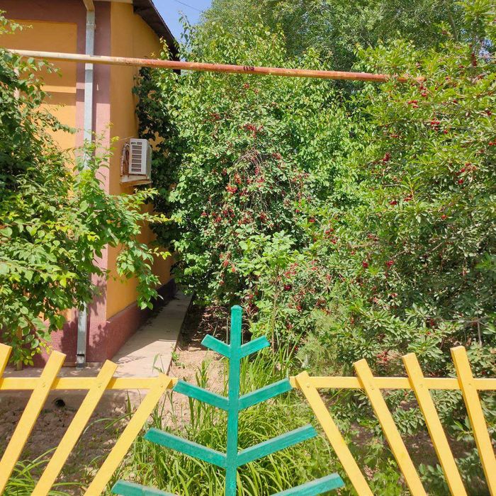 ховли (коттедж) сотилади