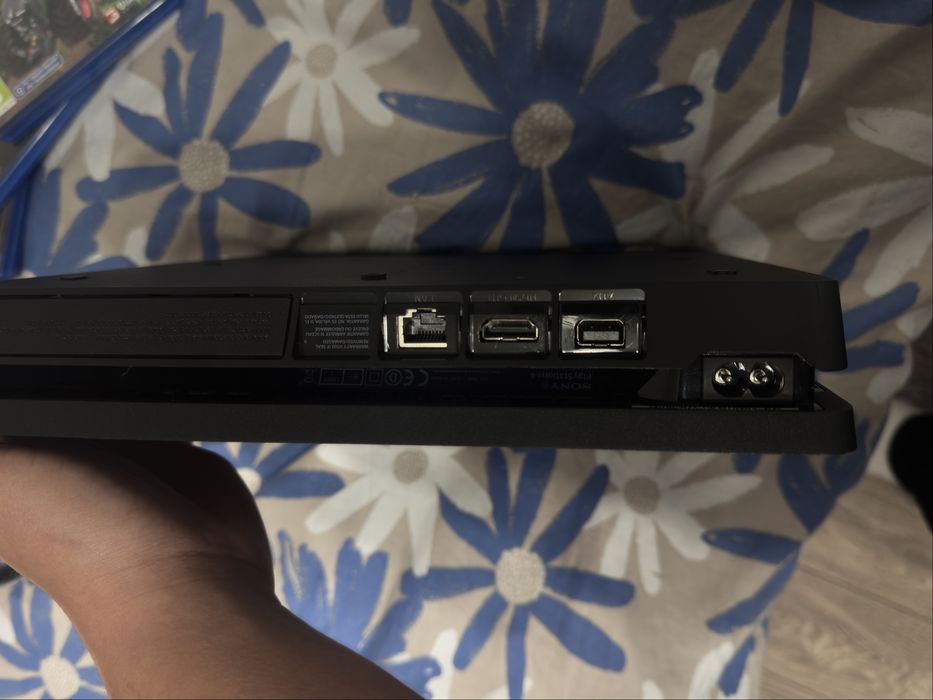 Vand consola ps4