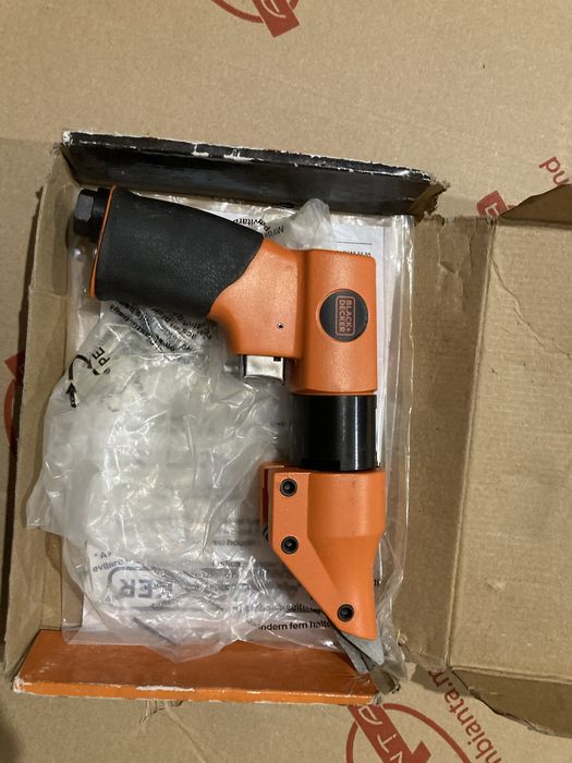 Foarfec Taiat Tabla Black Decker Anglia