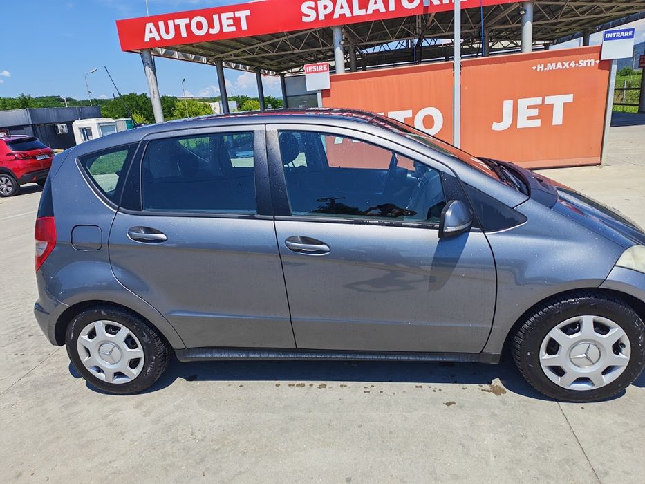 Vând Mercedes A Class A 180
