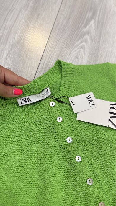 Свежа зелена жилетка Zara