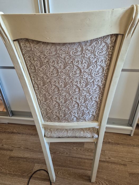 Продаю  кухонный стул