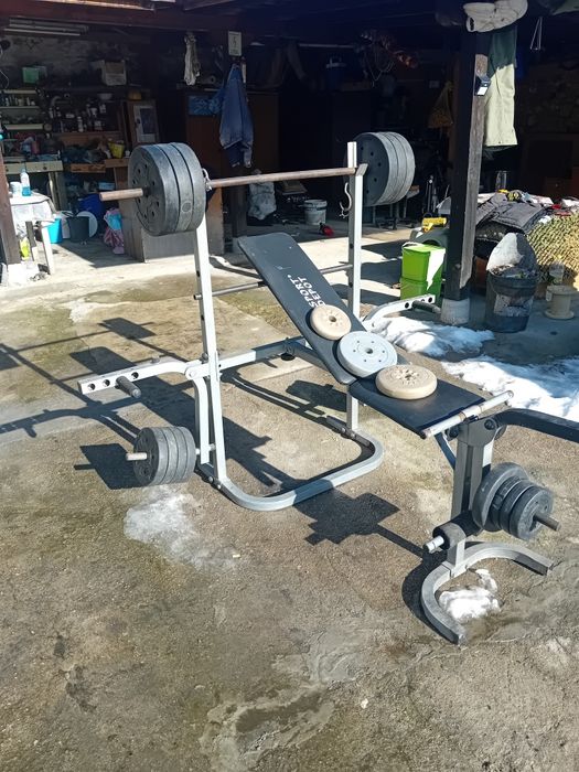 Лежанка.  Фитнес оборудване