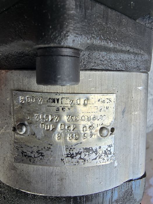 Pompa hidraulica tripla  332