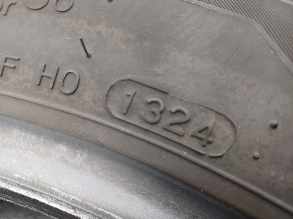 Гуми 215/55/17 Ханкок