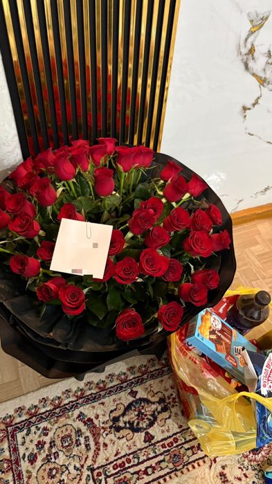 Красные розы 51 штук