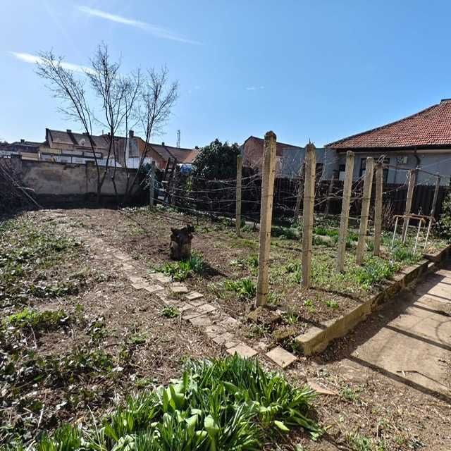 Casă individuală ultracentrală, teren 380 mp – ideală pentru renovare și investiție
