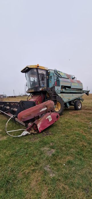 Комбайн Есиль 740