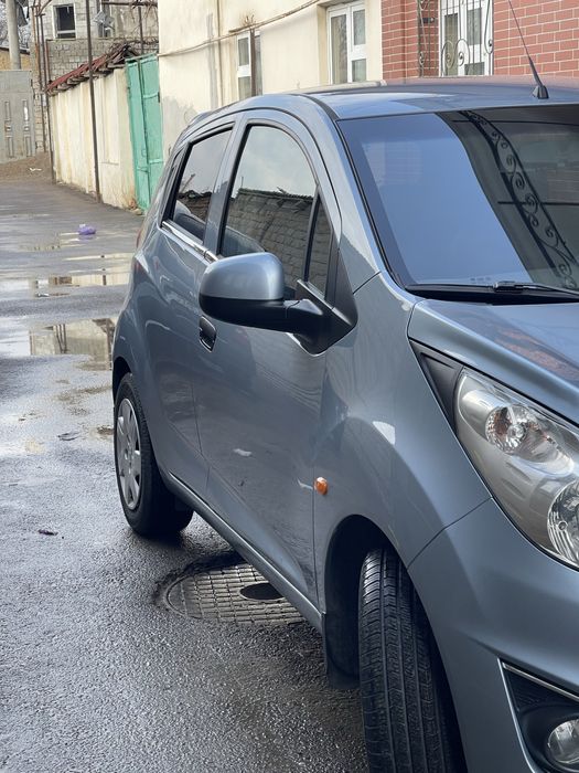 Срочно продам спарк автомат в хорошем состоянии!