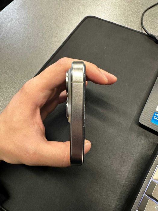 Iphone 15 pro емкость 100%