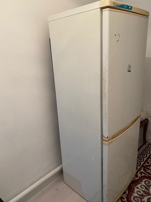 Продается б/у холодильник 15000тг