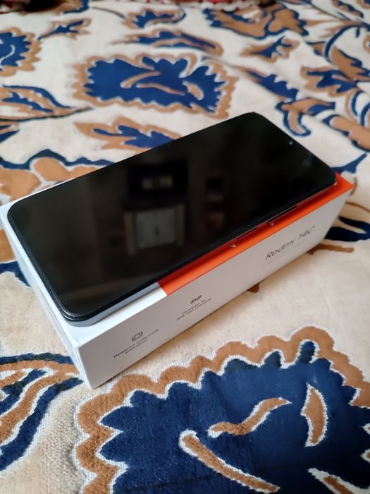 Продам телефон redmi