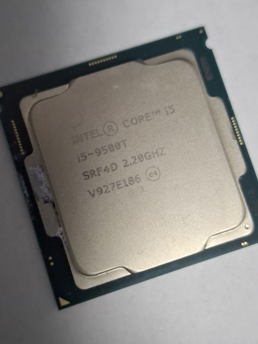 De vanzare procesor i5 9500t