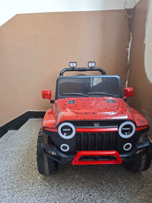 Акумулаторен джип