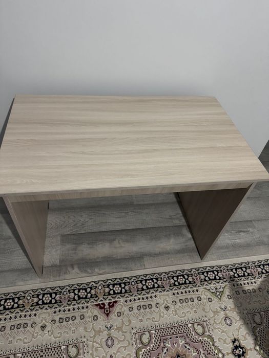 Стол письменныйй