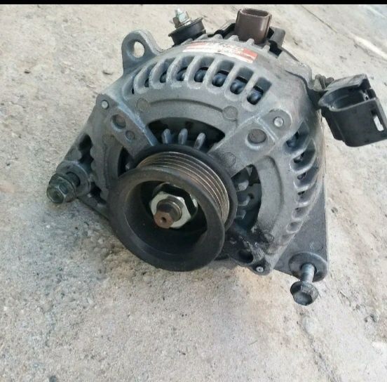 Генератор на Тойота камри 30,35