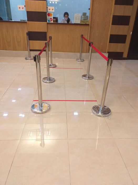 Стойка ограждения с лентой Ограничители столбик ленточные барьер забор