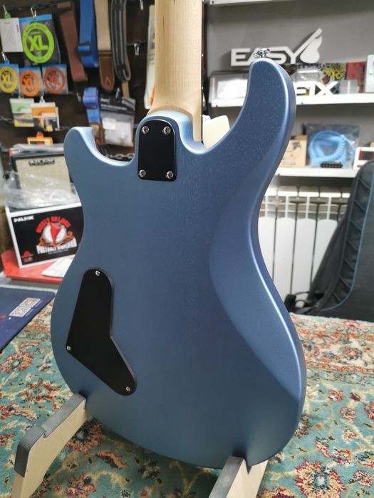 PRS CE 24, Standart электрогитара