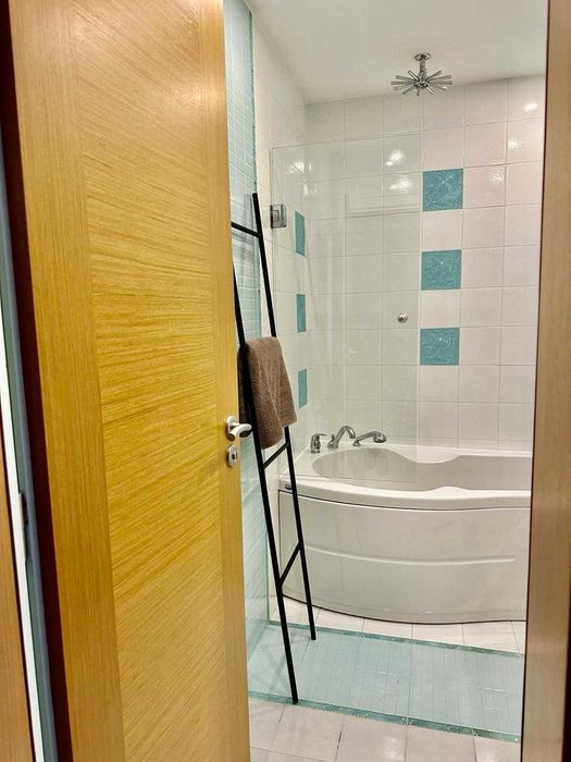 Дава се под наем Четиристаен апартамент в София, Лозенец - 130 кв.м за 2000 € - Снимка #6