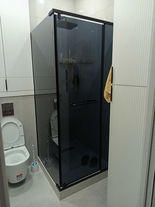 Душевая кабина  стеклянный