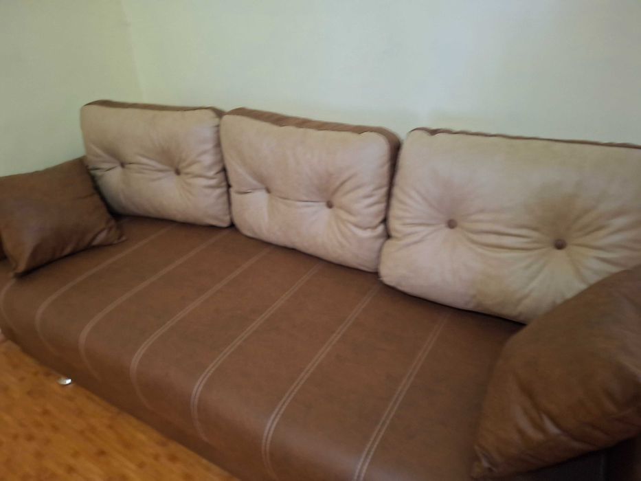 Închiriez apartament