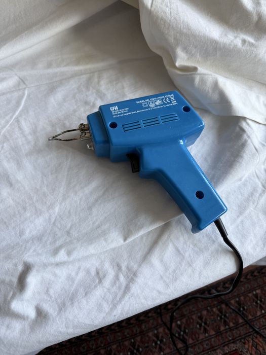 Pistol de lipit Germania