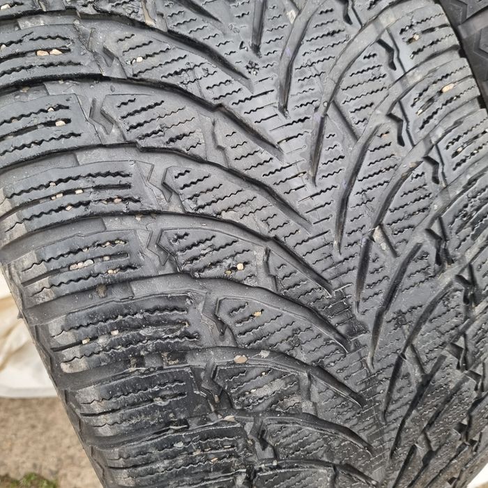 285 45 20 Nokian SUV4