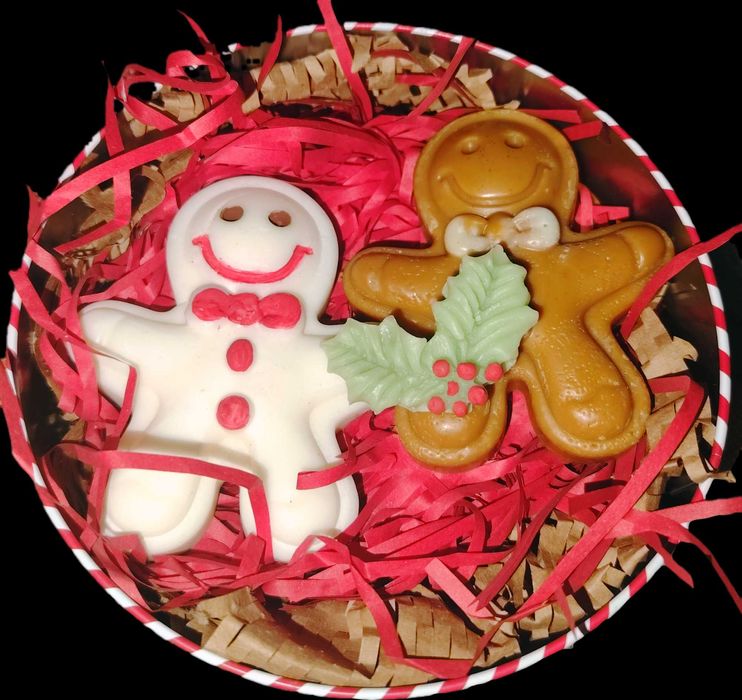 Свещи, фигури от восък