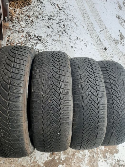 Продам шины 235/60/18 нексен