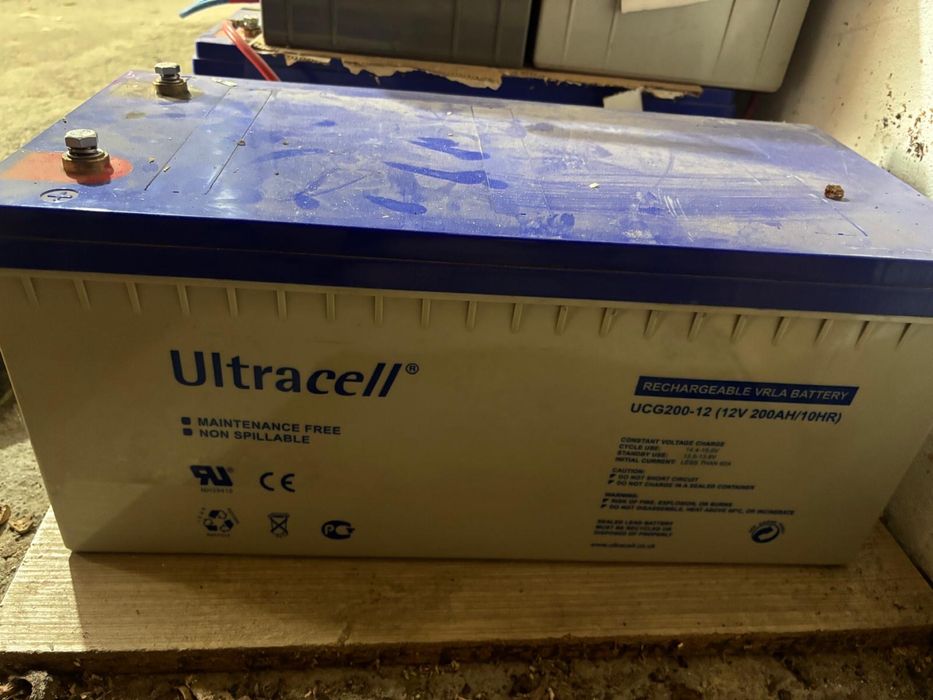 Acumulatori / baterii stationari AGM Gel solar UPS  200-220ah