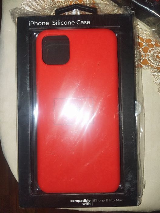 Huse originale cauciucate de iPhone