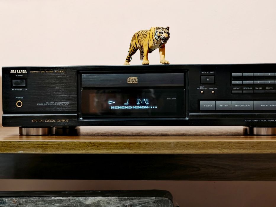 Aiwa XC-300E. Top cd player. Date tehnice mari. Preț fix !