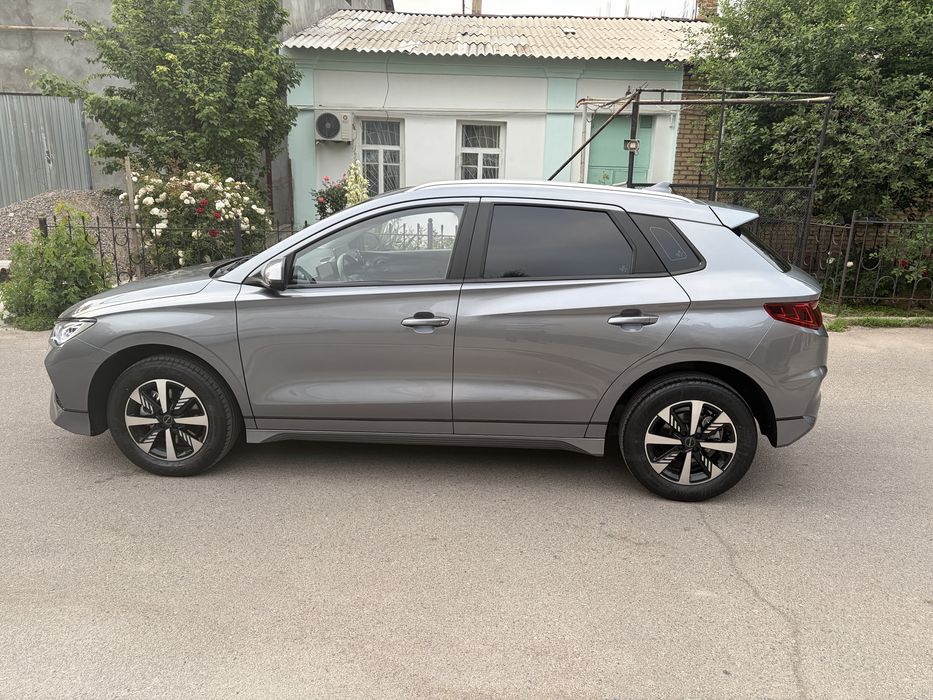 BYD E2 2023 — 4