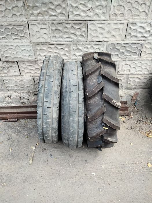Продам шины 9.00 - 16 на ПТС.