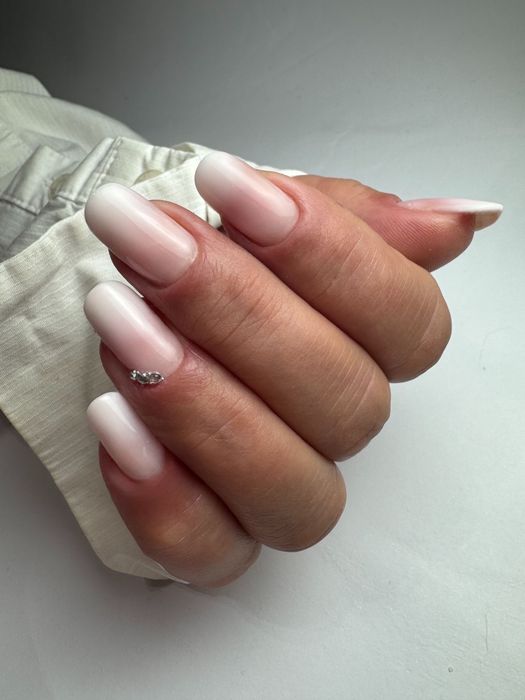 Ofet servici de manichura zona marasti