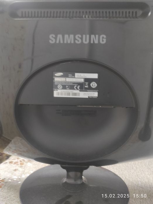 Продам мониторы .