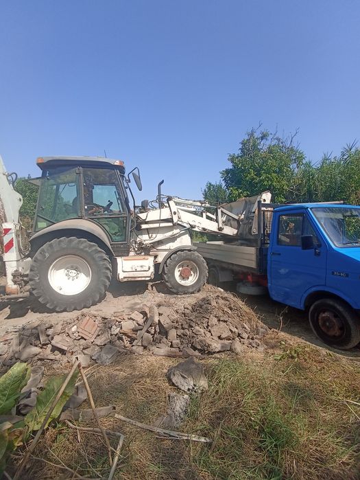 Транспортни услуги със бус САМОСВАЛ