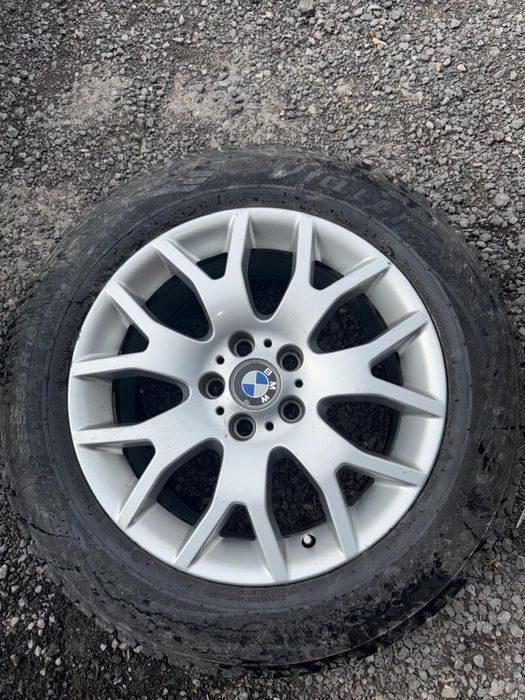 Продам диски с шиной на Бмв