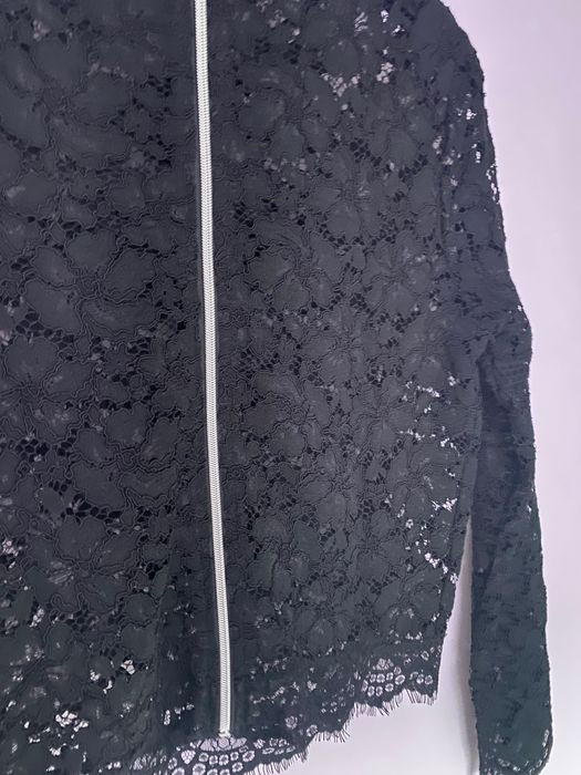 Нова блуза дантела