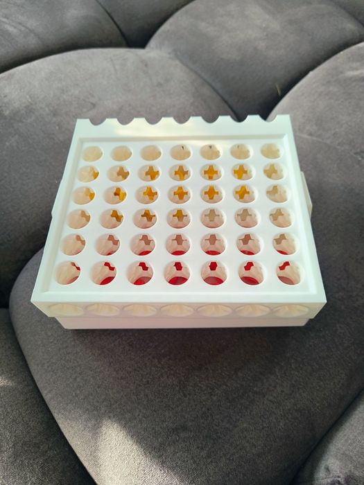 Joc Conectare 4 cu 4 - cu sortare automata