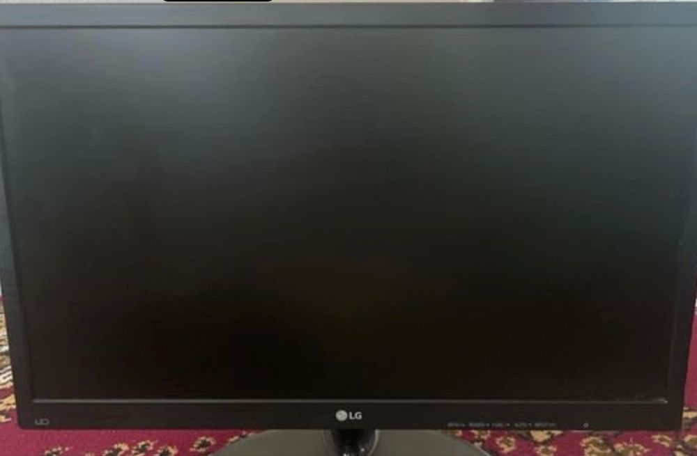 Монитор большой