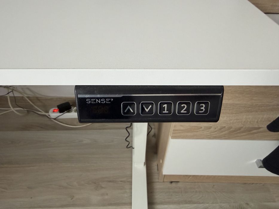 Birou reglabil electric 140x70