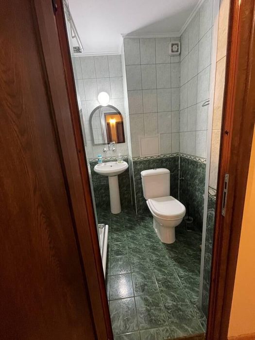 Дава се под наем Тристаен апартамент в Бургас, Славейков - 120 кв.м за 637.5 € - Снимка #6