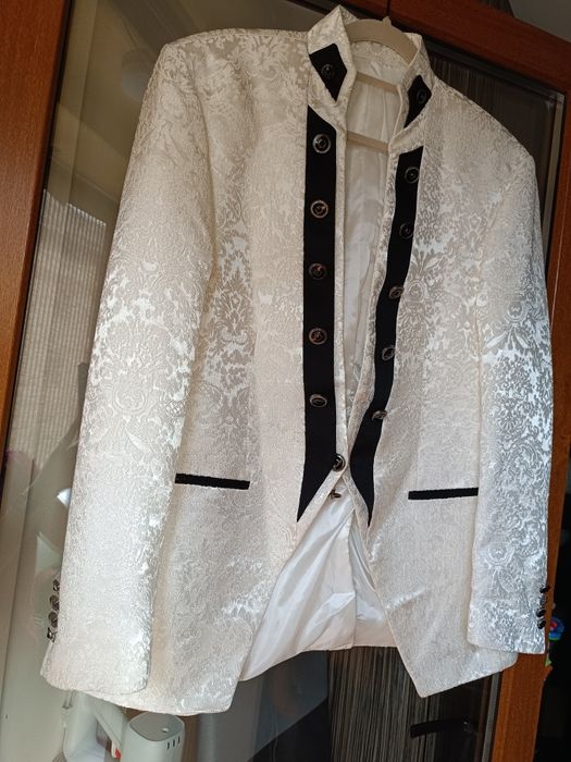 Costum de nuntă mărimea 54