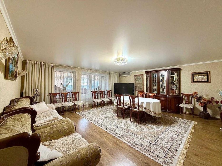 Продам 4 комнатную р-н Горотдел, 8 школа.