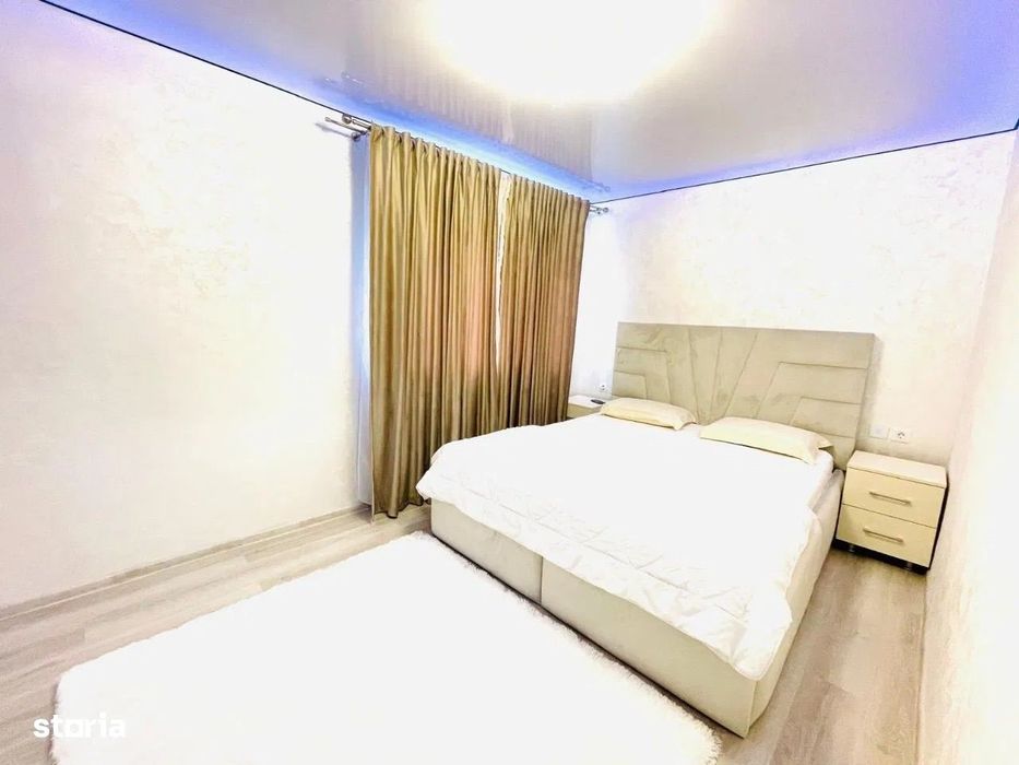 De vânzare apartament 3 camere zona Școlilor Nou